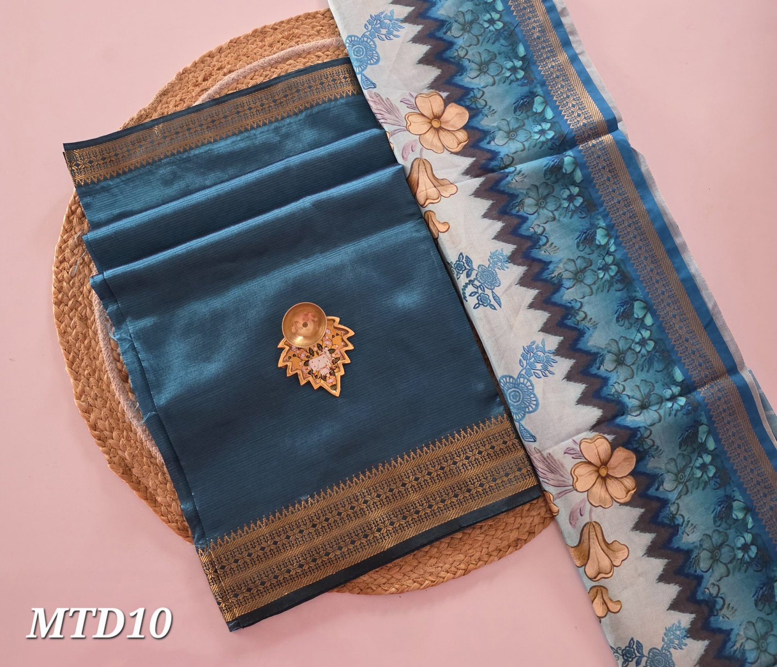 Mangalgiri Silk Top and Dupatta - MTD10